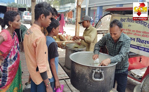 संस्था, अवाम ए हिन्द ने अपने दायित्वों का निर्वहन कर सुपोषण अभियान अंतर्गत निःशुल्क भोजन सेवा के माध्यम से 1330 दिनों से दिया जा रहा