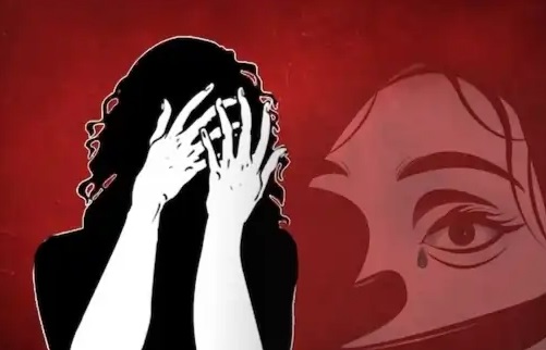 दिल्ली में महिला के साथ हैवानियत, नौकरी का झांसा देकर 7 दिनों तक किया बलात्कार, गर्म दाल भी डाली