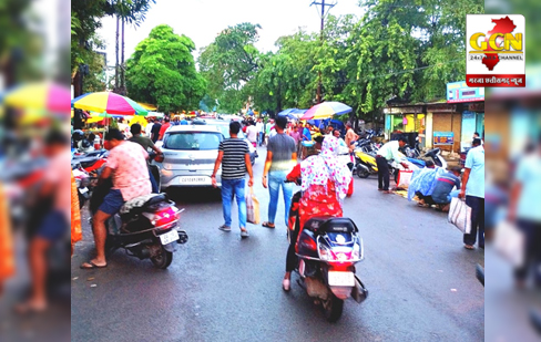 साप्ताहिक बाजार लगने के दिन नियमित रूप से पेट्रोलिंग कर व्यवस्था को दुरूस्त करवाना चाहिए