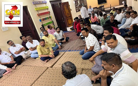 शारदीय नवरात्र पर्व पर दुर्गा मंदिर में सजेगा माता का द्वार, समित्ति की बैठक में लिया गया निर्णय शारदीय नवरात्र पर्व पर दुर्गा मंदिर में सजेगा माता का द्वार, समित्ति की बैठक में लिया गया निर्णय