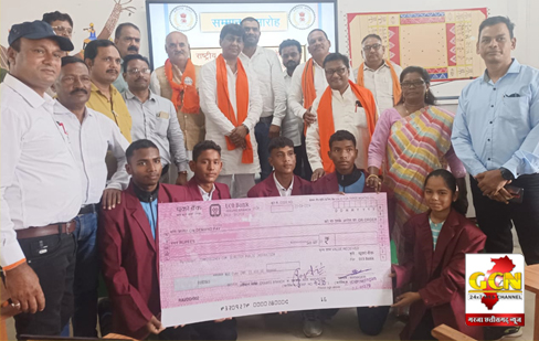 उत्कृष्ट प्रदर्शन करने वाले खिलाड़ियों को किया गया सम्मानित 