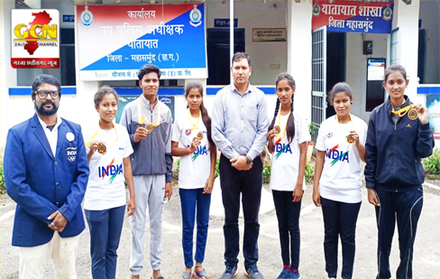 जिले के खिलाड़ियों ने 10 गोल्ड, 9 सिल्वर, 8 ब्रॉन्ज मेडल सहित कुल 27 पदक जीता 