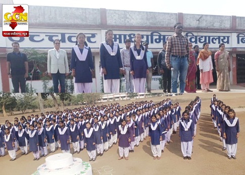 शासकीय कन्या उच्चतर माध्यमिक विद्यालय बिरकोनी में आज  राष्ट्रपिता महात्मा गांधी के पुण्यतिथि  को शहीद दिवस के रूप में मनाया गया