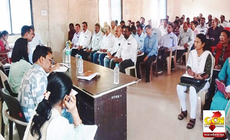 अनुविभागीय अधिकारी श्री उमेश साहू ने ली बैठक