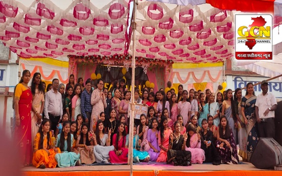 बारहवीं की छात्राओं के लिये बिदाई समारोह का हुआ आयोजन...